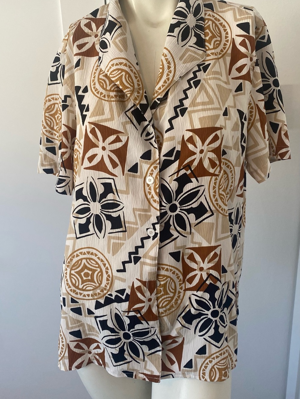 Alfred Dunner Abstract Geo Print Button-Up Shirt